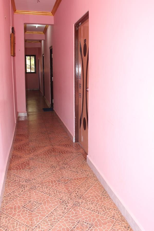 Hotel M R Manfred Calangute Buitenkant foto