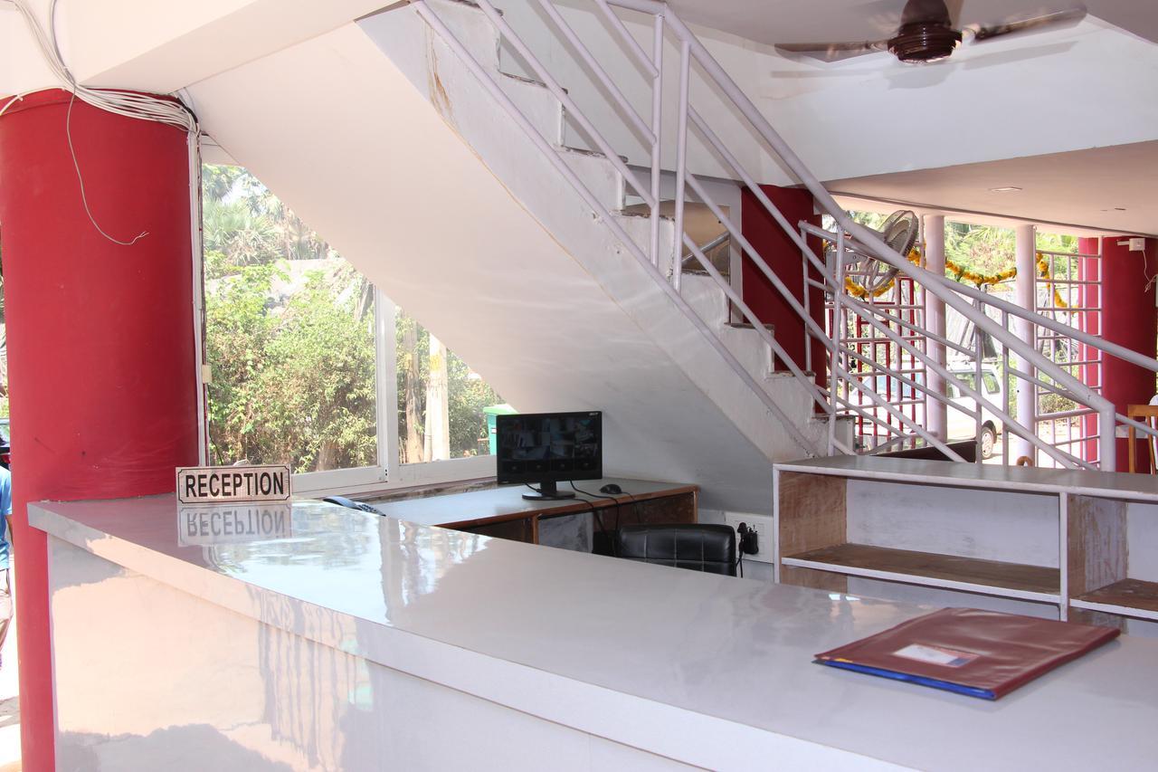 Hotel M R Manfred Calangute Buitenkant foto