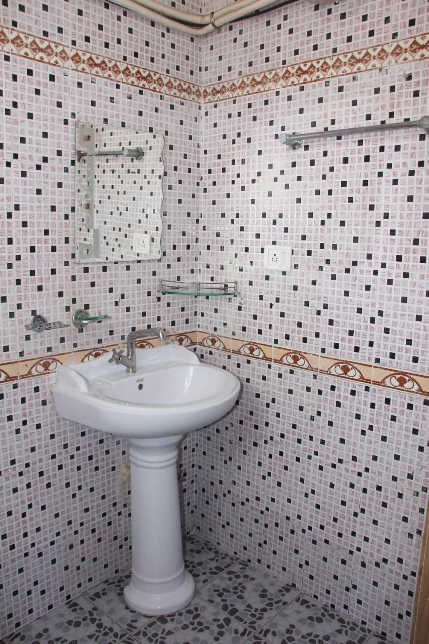 Hotel M R Manfred Calangute Buitenkant foto