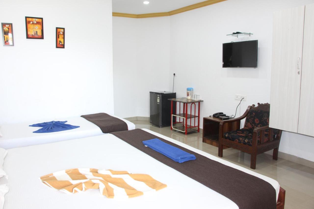 Hotel M R Manfred Calangute Buitenkant foto